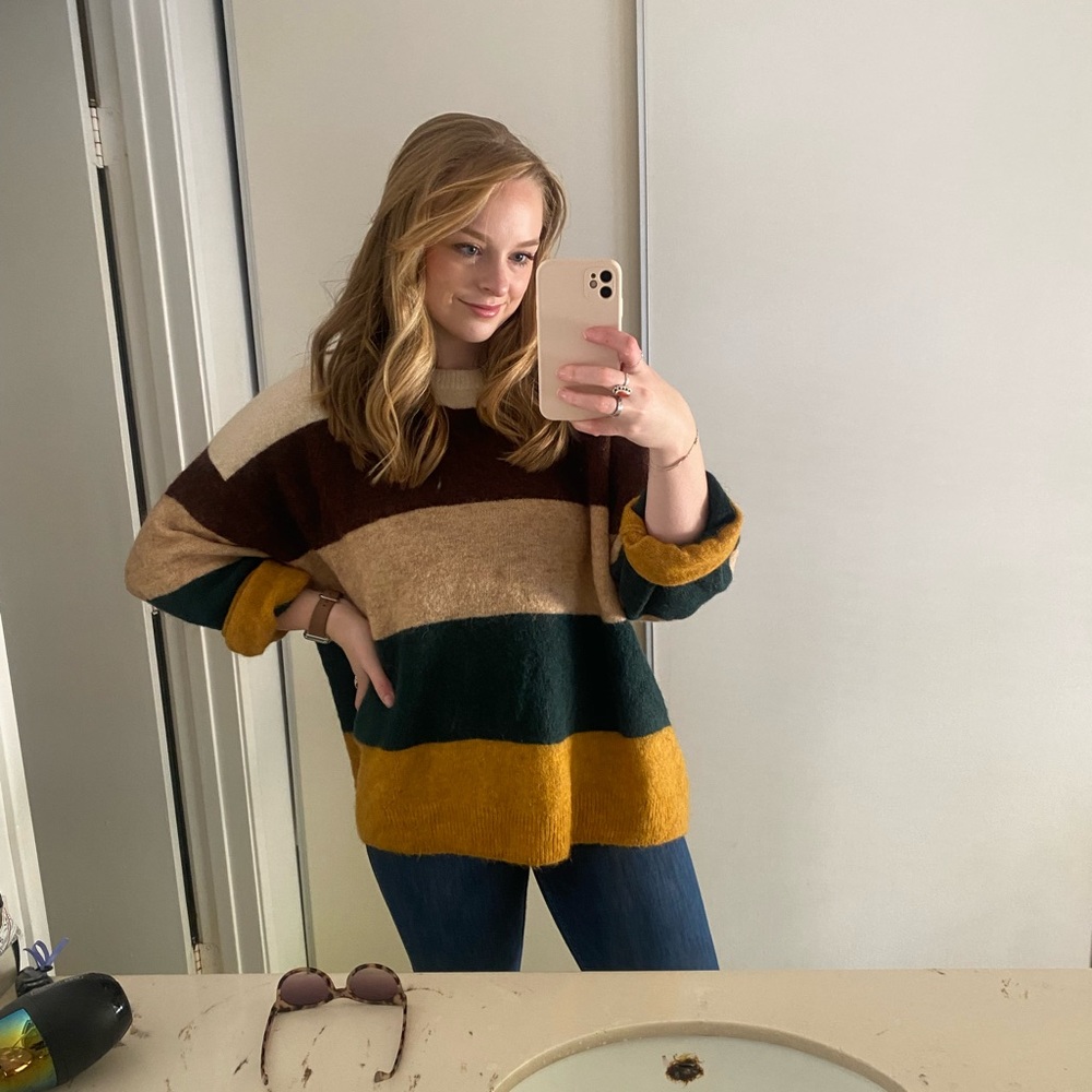 H&M oversized color block knit Crewneck sweater size large - Picture 9 of 10